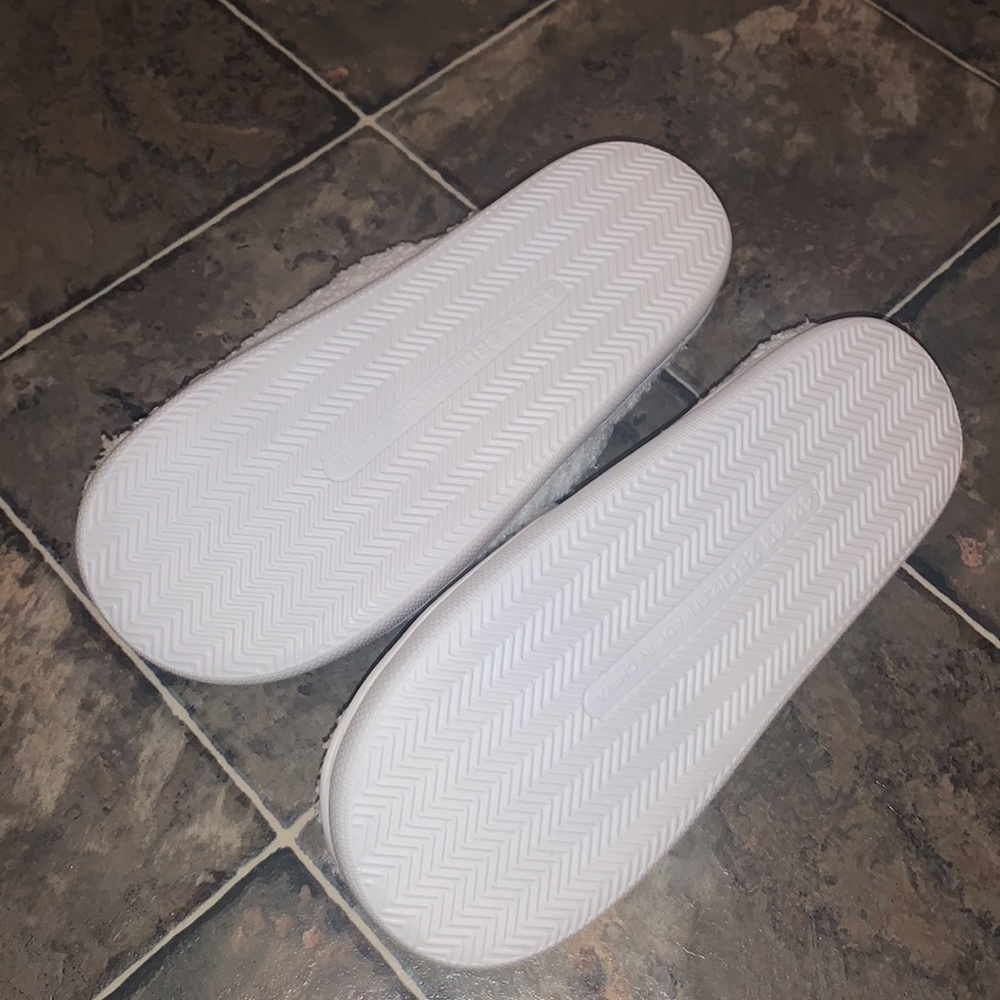 Fuzzy Slippers - Picture 2 of 2
